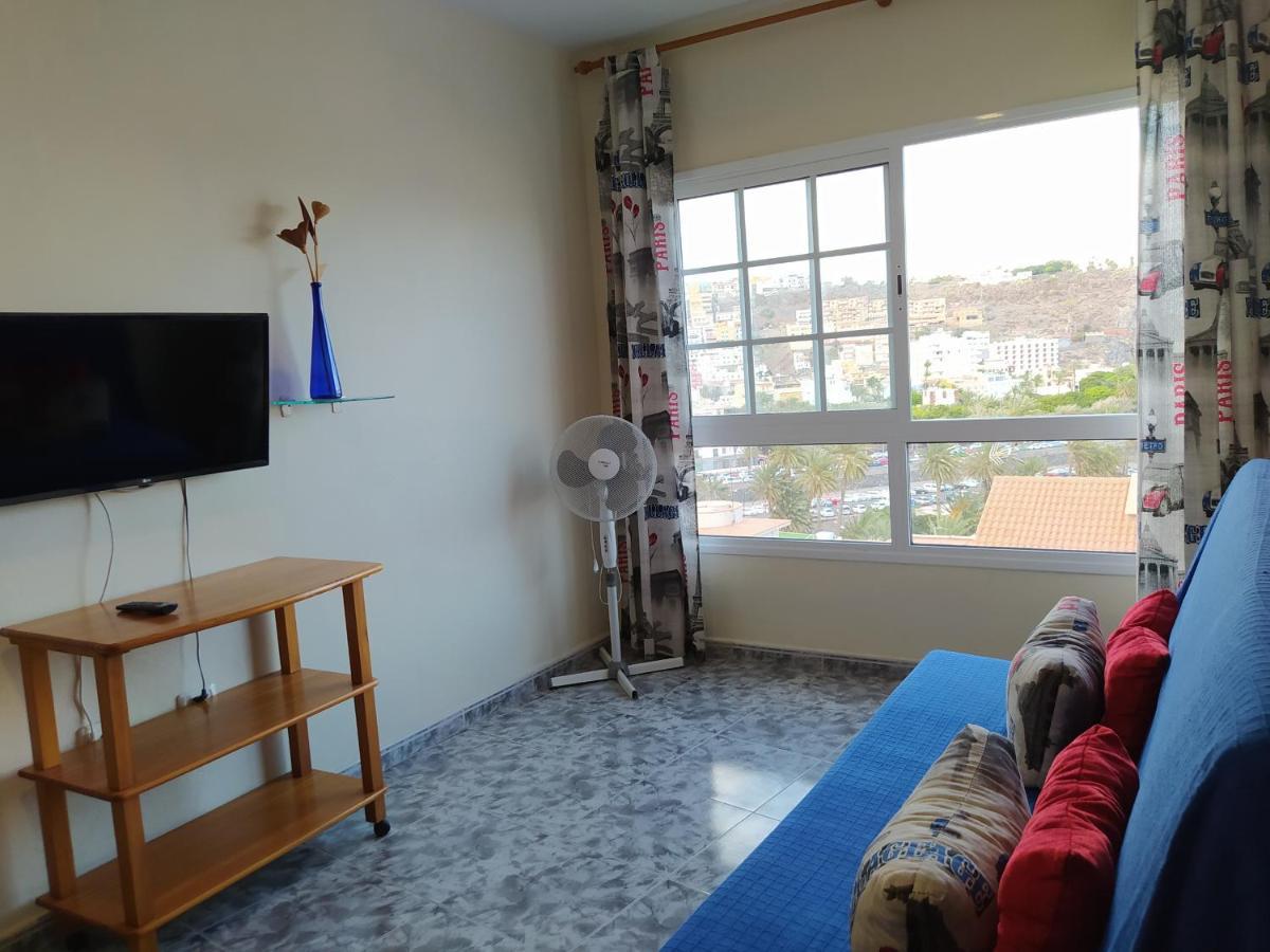 Apartment La *