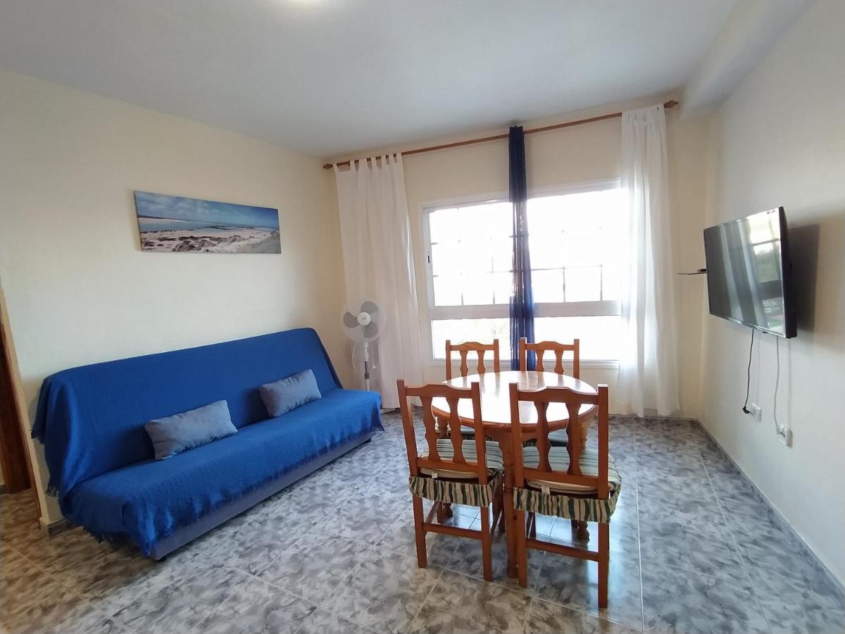 Apartment La *